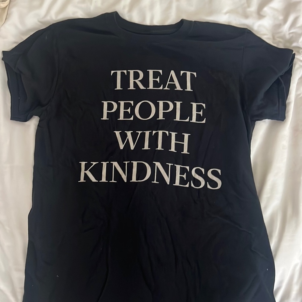 Harry styles treat people with kindness T-shirt